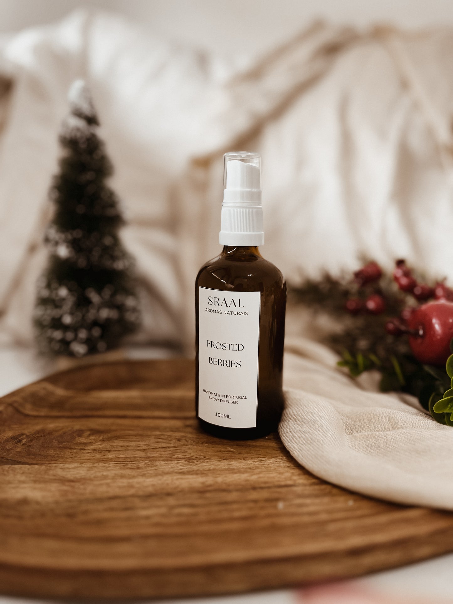 Home Spray Frosted Berries