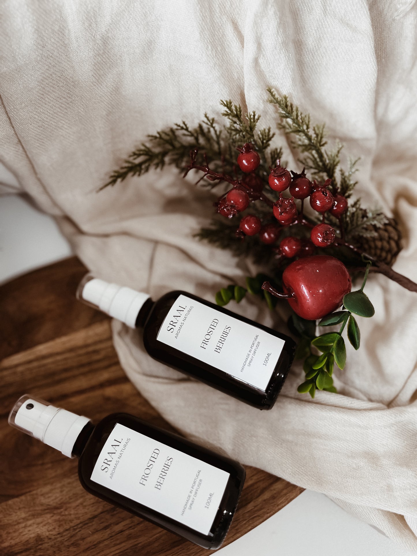 Home Spray Frosted Berries